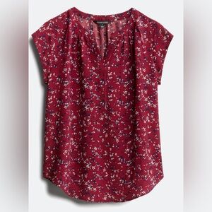 41 Hawthorn Women's Burgundy Split Neck Floral Blouse